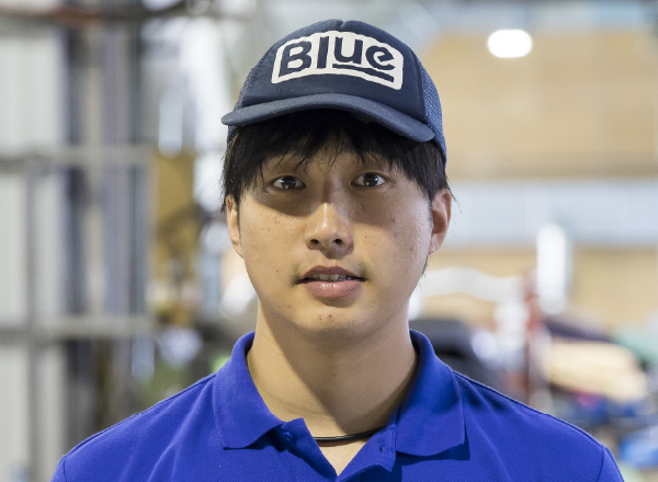 先輩社員の写真